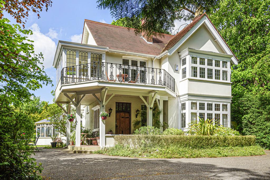 Newmarket Road, Norwich, Norfolk, NR4 5 bed detached house £1,500,000