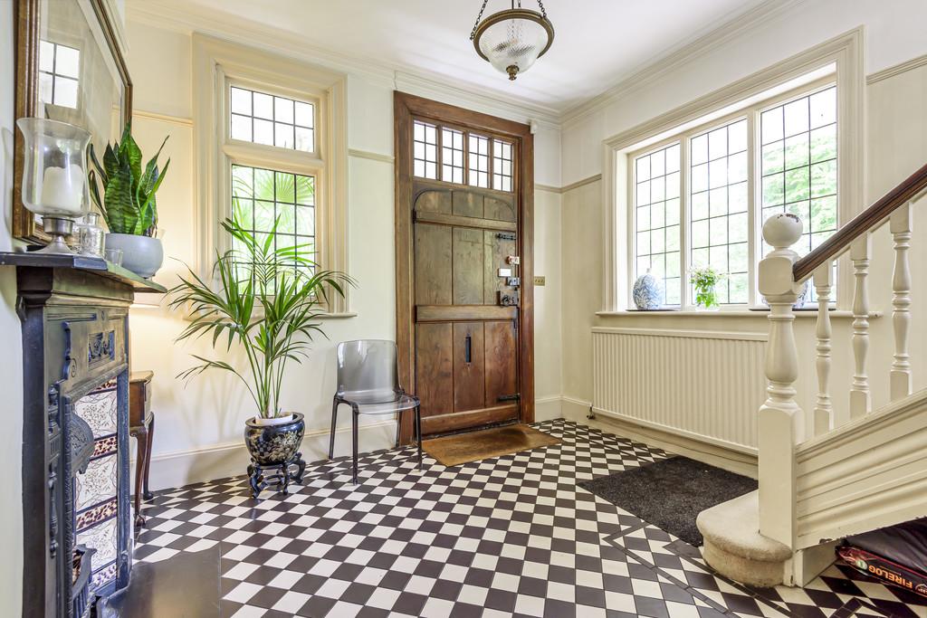 Newmarket Road, Norwich, Norfolk, NR4 5 bed detached house £1,500,000