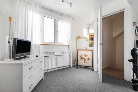 64 De Frene Road, London, SE26 4AG