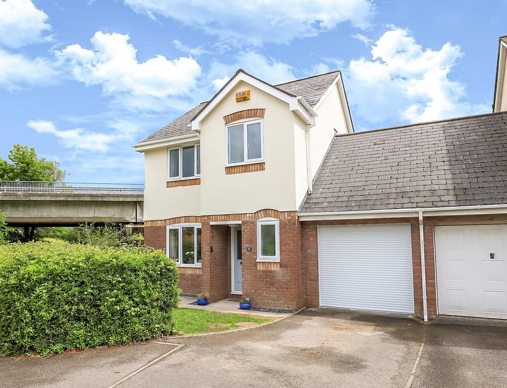 Middlegate Court, Cowbridge, Vale of... 3 bed link detached house £