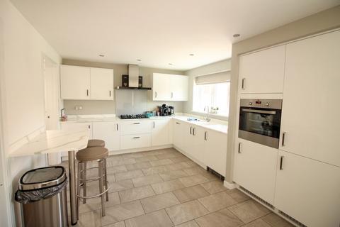4 bedroom detached house to rent, Tangmere Road, Yarm