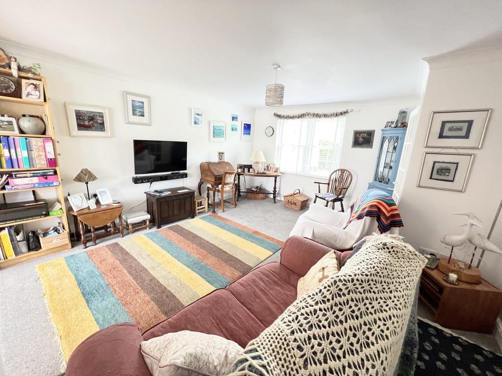 Redinnick Gardens, Penzance 3 bed terraced house £385,000