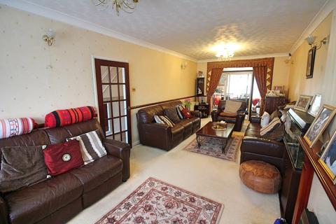5 bedroom semi-detached house for sale - Frankson Avenue, Braunstone Town, Leicester