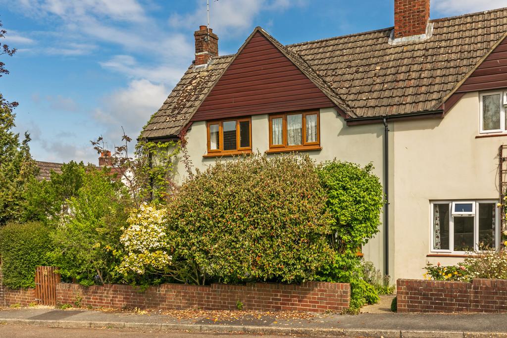 Penton Road, Twyford 3 bed end of terrace house £1,500 pcm (£346 pw)