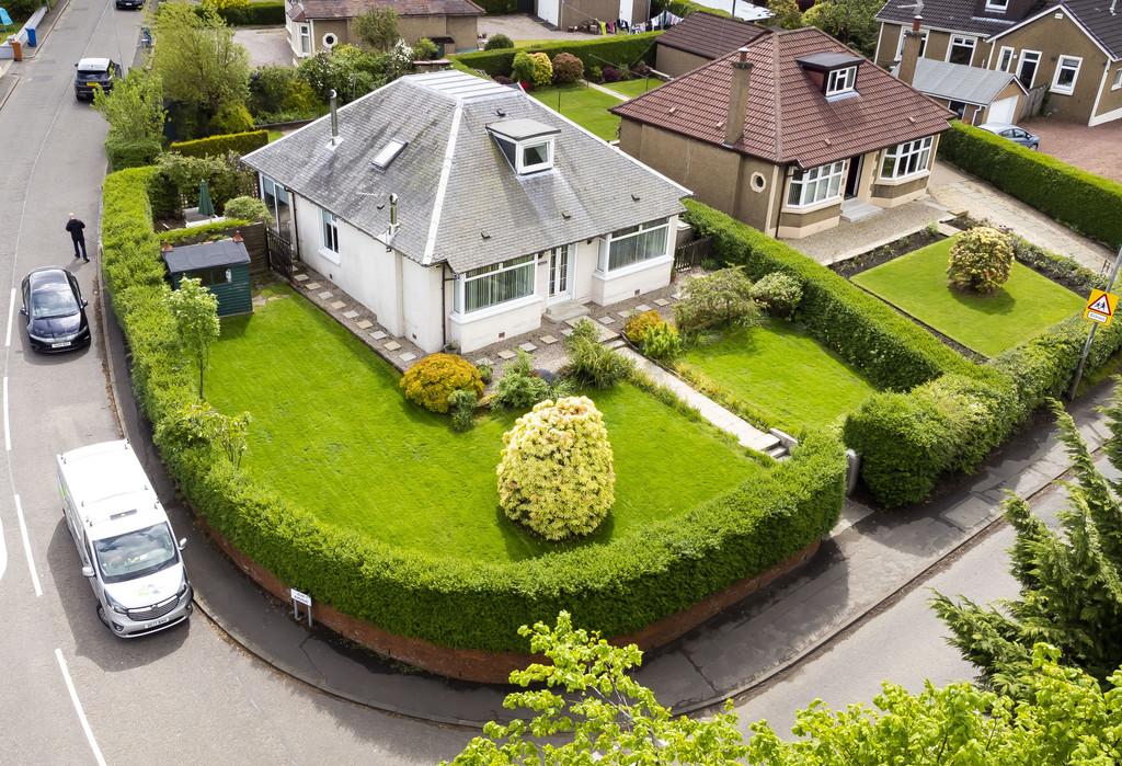 Gallowhill Road, Lenzie, Glasgow 4 bed detached bungalow £450,000