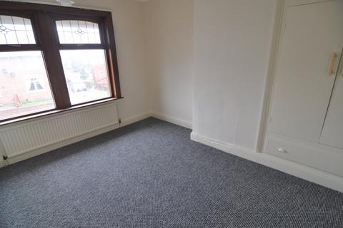3 bedroom semi-detached house to rent, Loxley Ave, Wombwell