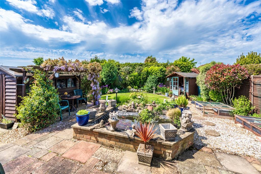 Normandy Lane, East Preston, Littlehampton, West Sussex, BN16 3 bed