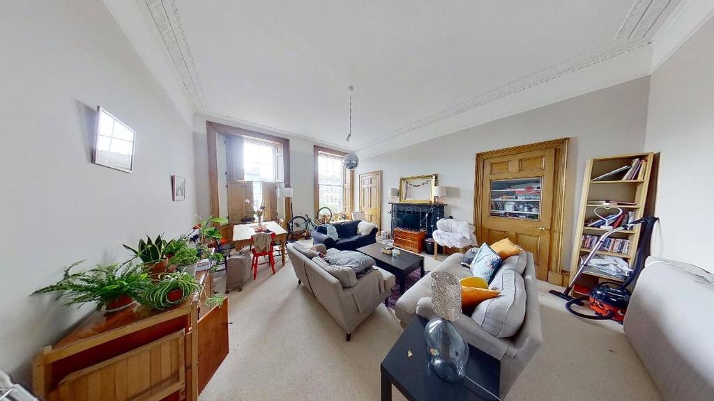 Haddington Place, Leith, Edinburgh, EH7 4 bed flat £2,250 pcm (£519 pw)