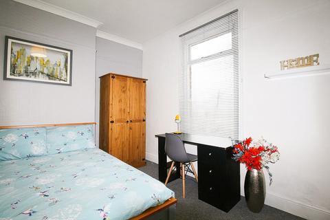 1 bedroom in a house share to rent, 19 Cheviot Street, Lincoln, Lincolnshire, LN2 5JD, United Kingdom