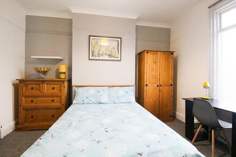 1 bedroom in a house share to rent, 19 Cheviot Street, Lincoln, Lincolnshire, LN2 5JD, United Kingdom