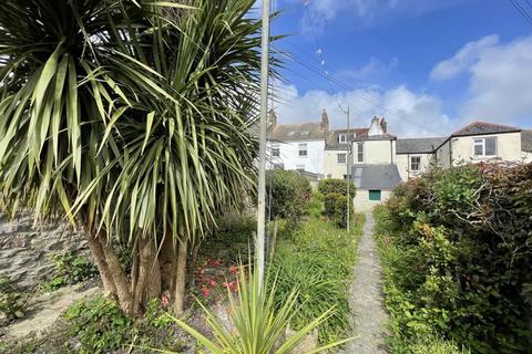 4 bedroom terraced house for sale, Lemon Street, Truro