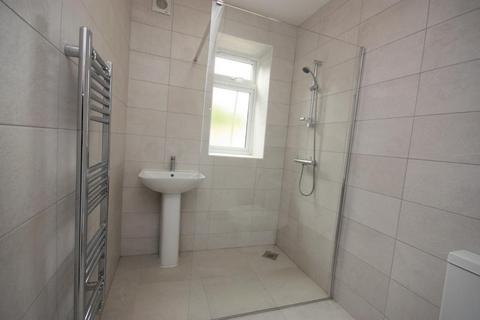 4 bedroom semi-detached house to rent, Bryony Road, Shepherds Bush, London, W12 0SS