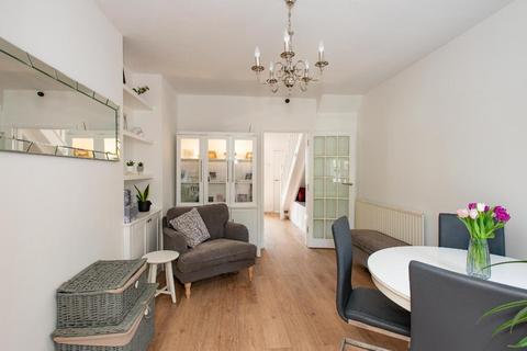 2 bedroom end of terrace house for sale - Pitt Road, Farnborough Village, Orpington, Kent, BR6 7EB