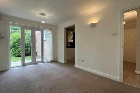 2 bedroom apartment to rent, Yorktown Road, Sandhurst, Berkshire, GU47