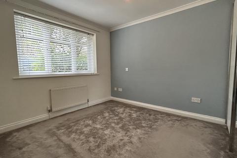 2 bedroom apartment to rent, Yorktown Road, Sandhurst, Berkshire, GU47