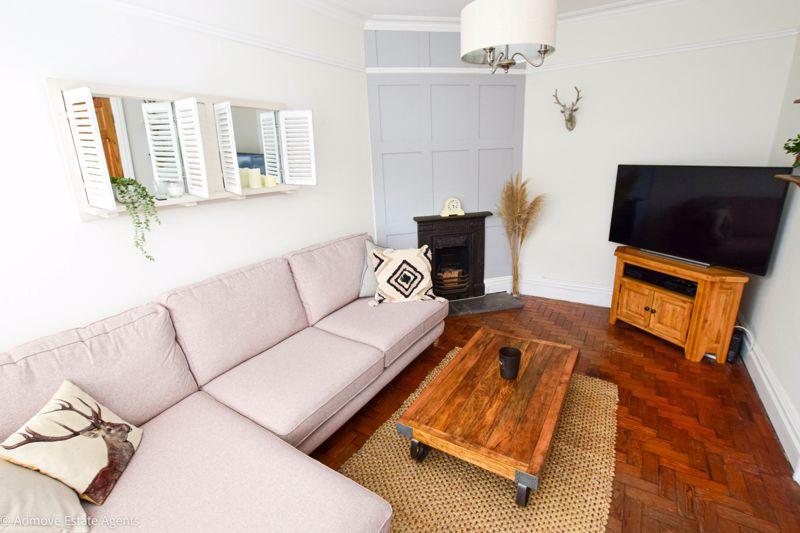 Warburton Street, Stockton Heath, WA4 2UG 2 bed terraced house £275,000