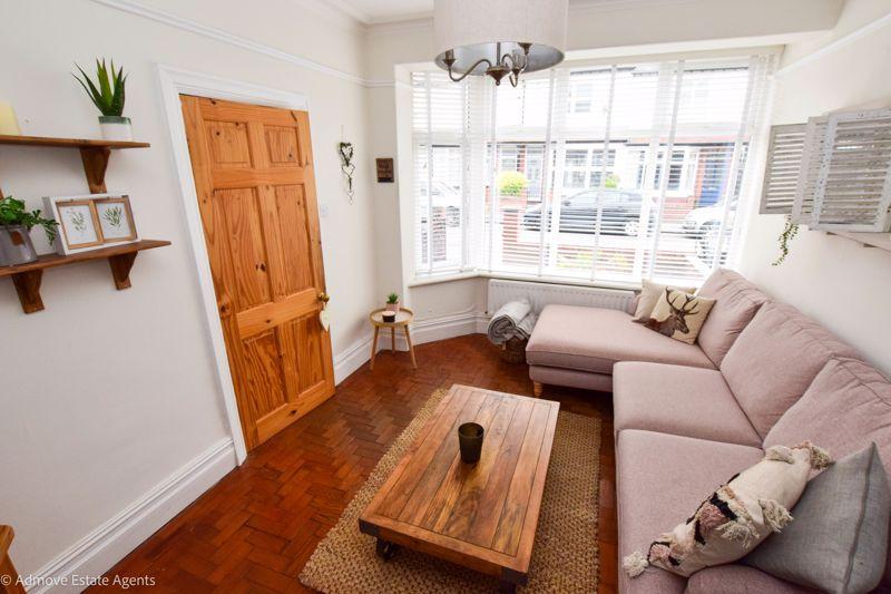 Warburton Street, Stockton Heath, WA4 2UG 2 bed terraced house £275,000