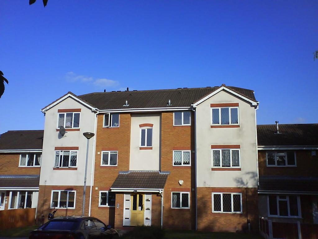 Wordsworth Close, Tipton DY4 2 bed flat for sale £79,995