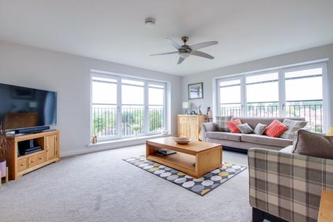 3 bedroom flat for sale - Paragon Drive, Motherwell