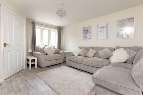 3 bedroom house to rent - Rodsley Walk, Castlemead