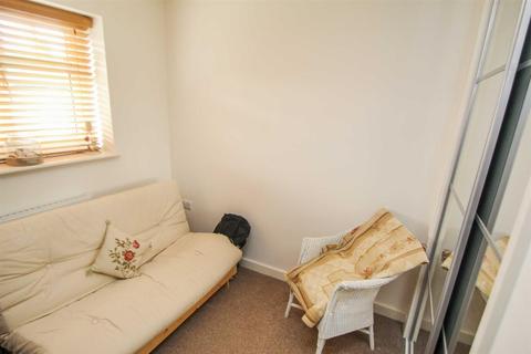 2 Centenary Close, Kinnerley, Oswestry, SY10 8EQ
