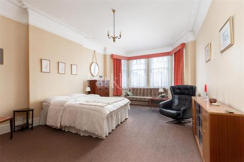 65 Exeter Road, London, NW2 4SE