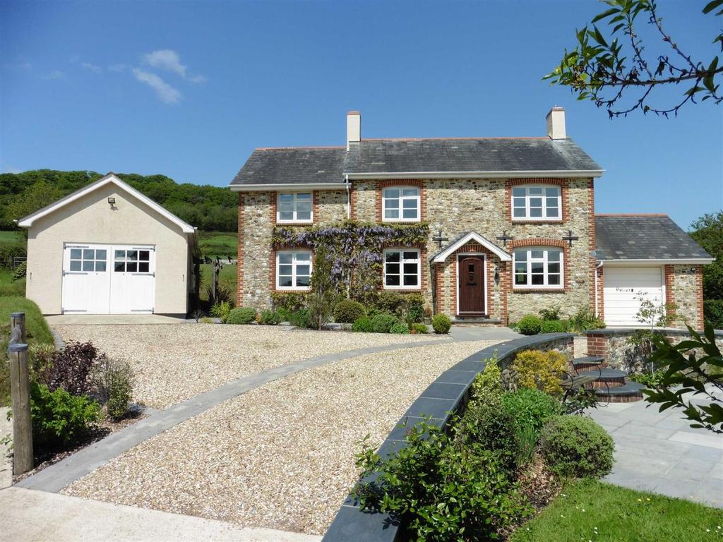 4 bed detached house £1,700 pcm (£392 pw)
