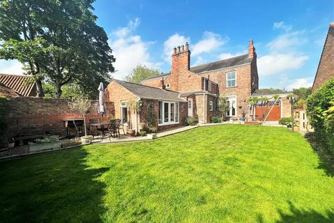 3 Brantingham Road, Elloughton, Brough, HU15 1HX