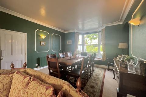 3 Brantingham Road, Elloughton, Brough, HU15 1HX