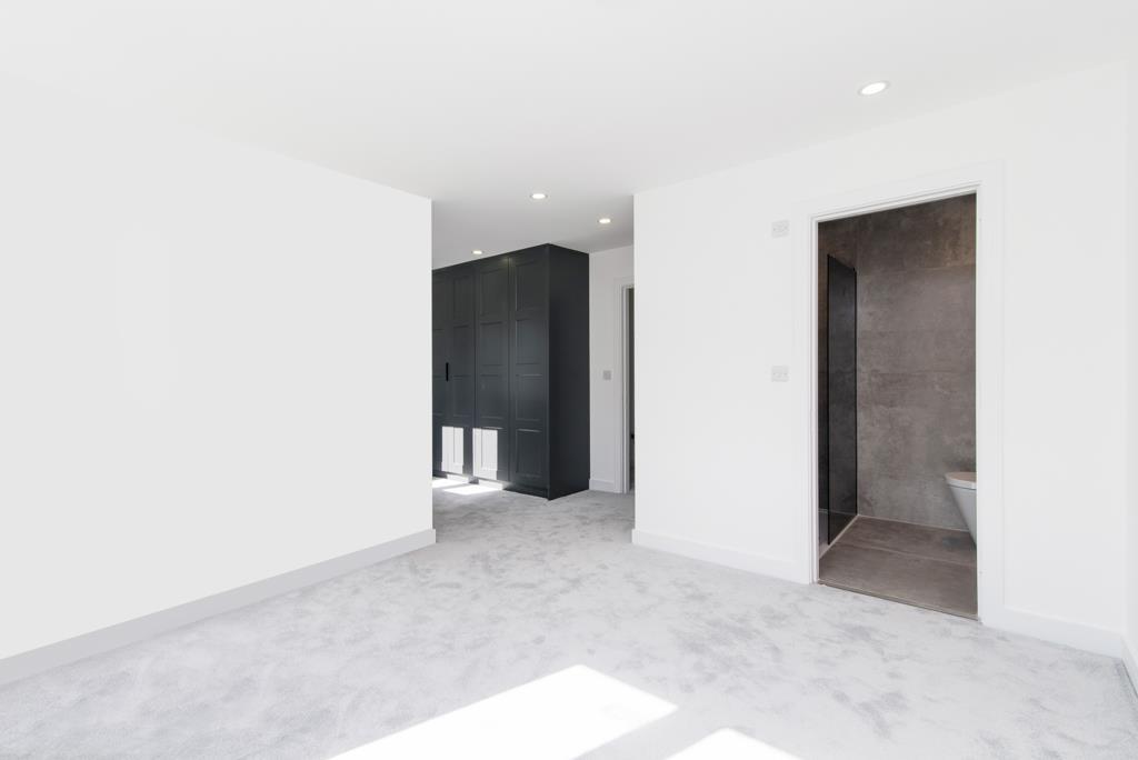 46 chesterfield av (22 of 28).jpg