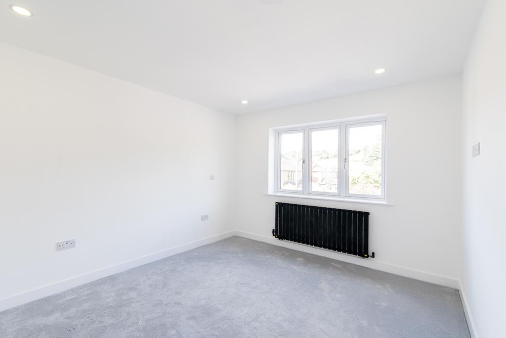 46 chesterfield av (16 of 28).jpg