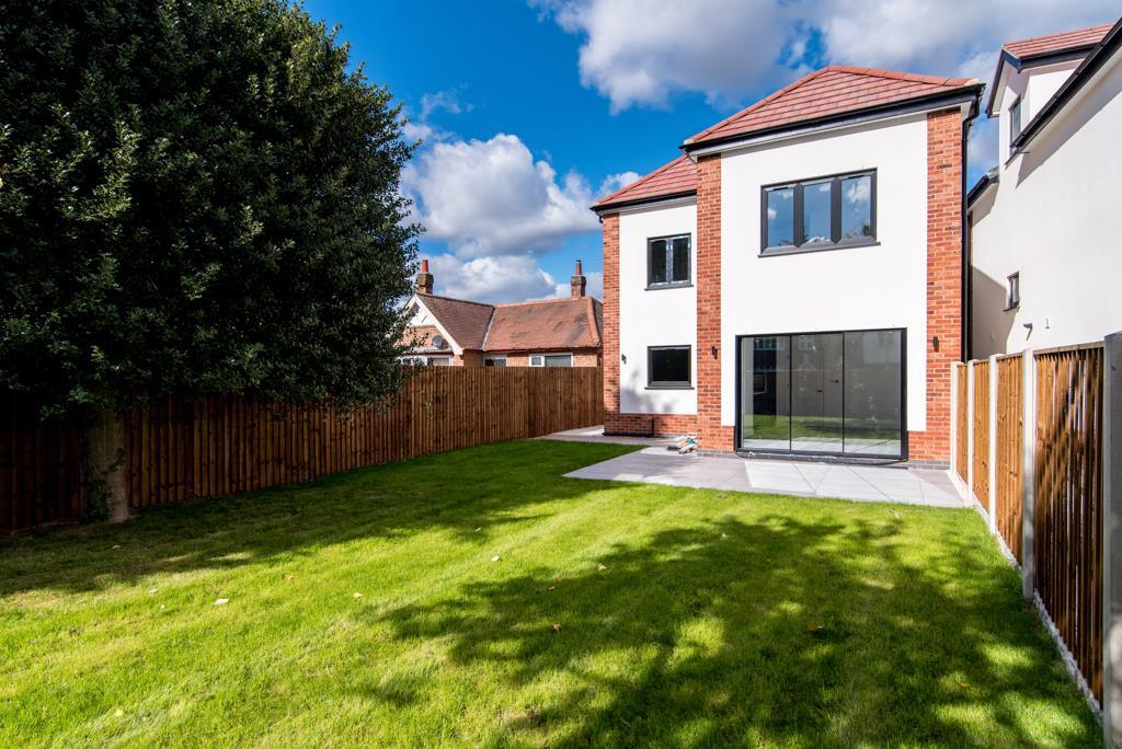 46 chesterfield av (12 of 28).jpg