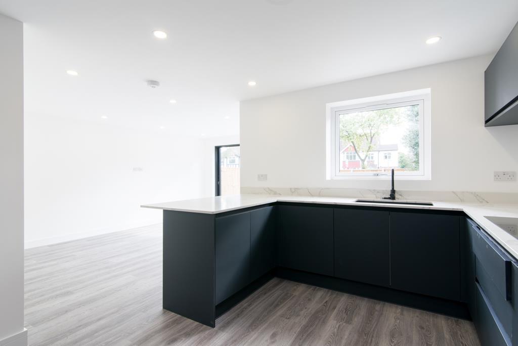 46 chesterfield av (6 of 28).jpg