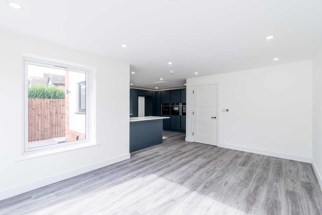46 chesterfield av (10 of 28).jpg