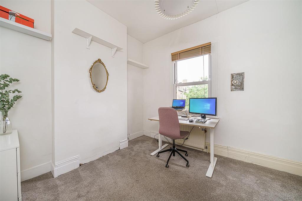 39 Elmcourt Road-2.JPG