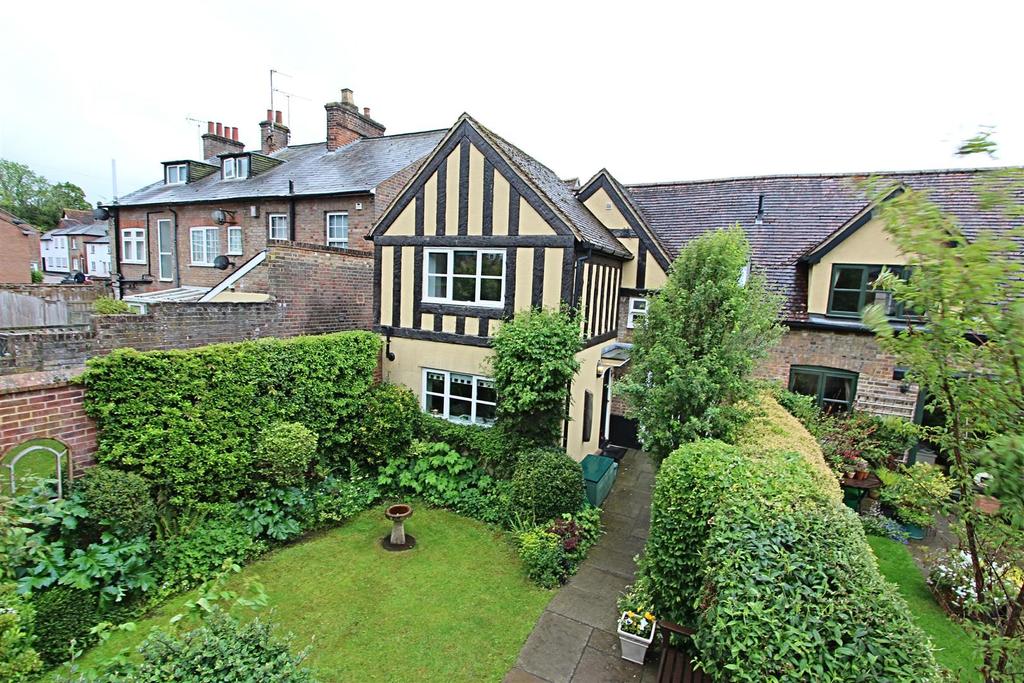 Akeman Street, Tring 3 bed house for sale £700,000