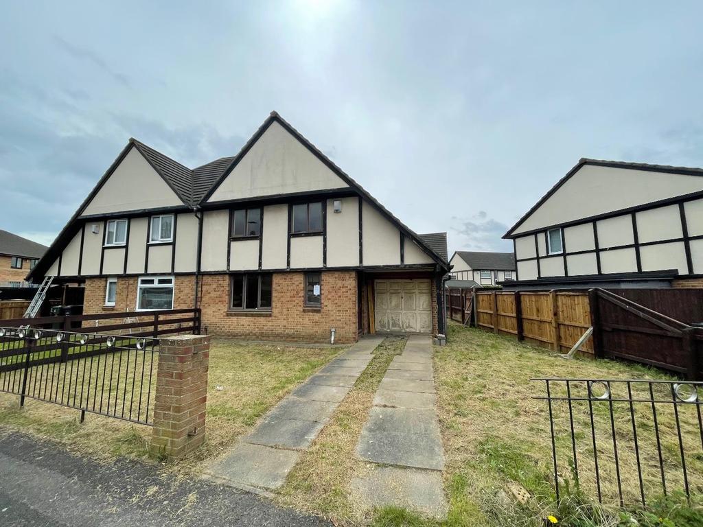 Bruntons Manor Court, Middlesbrough 2 bed semidetached house £70,000