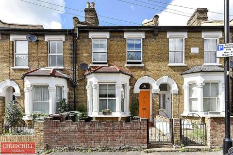 16 Chestnut Avenue North, London, E17 3NF