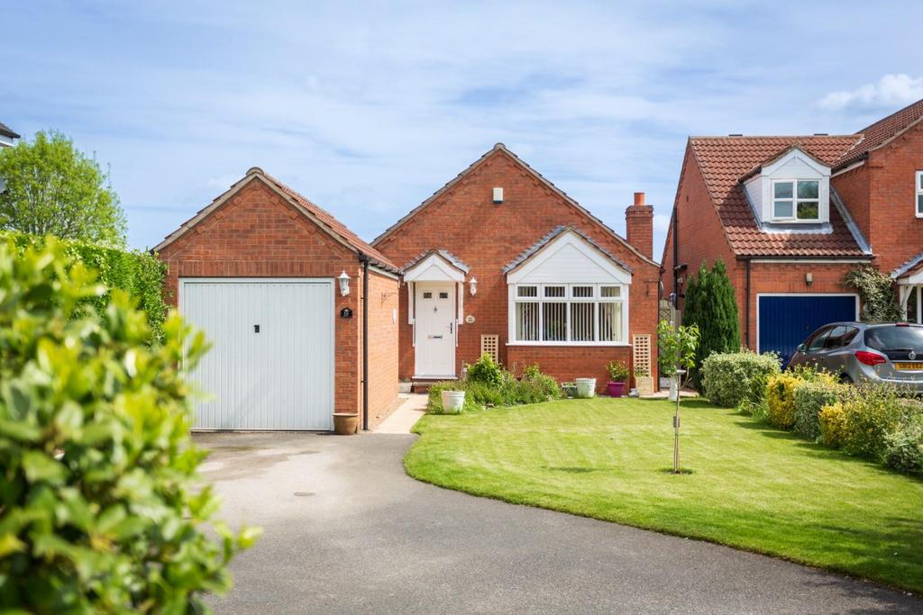 Field Lane, Wistow, Selby 2 bed detached bungalow £285,000