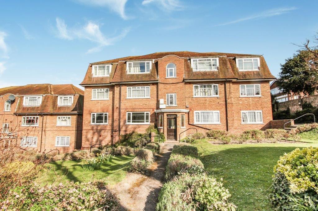 London Road, Preston, Brighton 2 bed property £1,295 pcm (£299 pw)