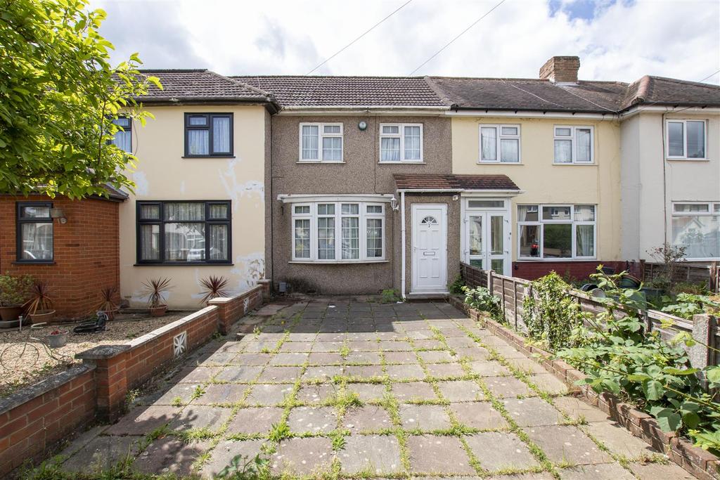 Endeavour Road, Cheshunt 2 bed terraced house for sale £375,000