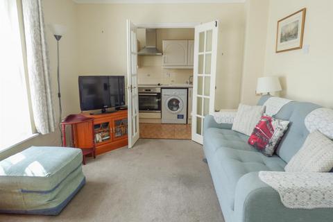 1 bedroom retirement property for sale, St. James Oaks, Trafalgar Road, Gravesend