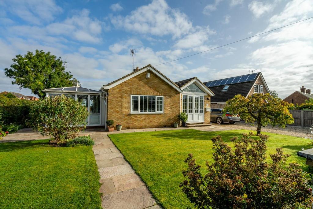 Marston Road, Tockwith, York 3 bed detached bungalow £525,000