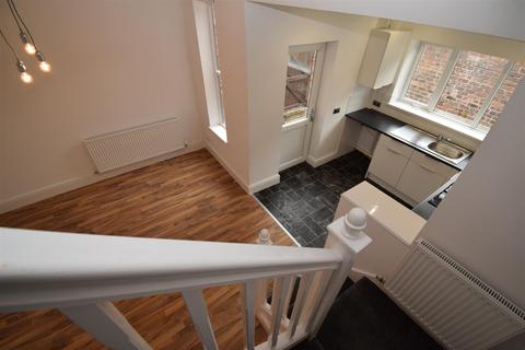 2 bedroom terraced house to rent - Hoghton Street, Lostock Hall, Preston