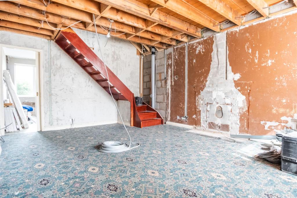 Countess Way, Euxton, Chorley 2 bed semidetached house £129,995