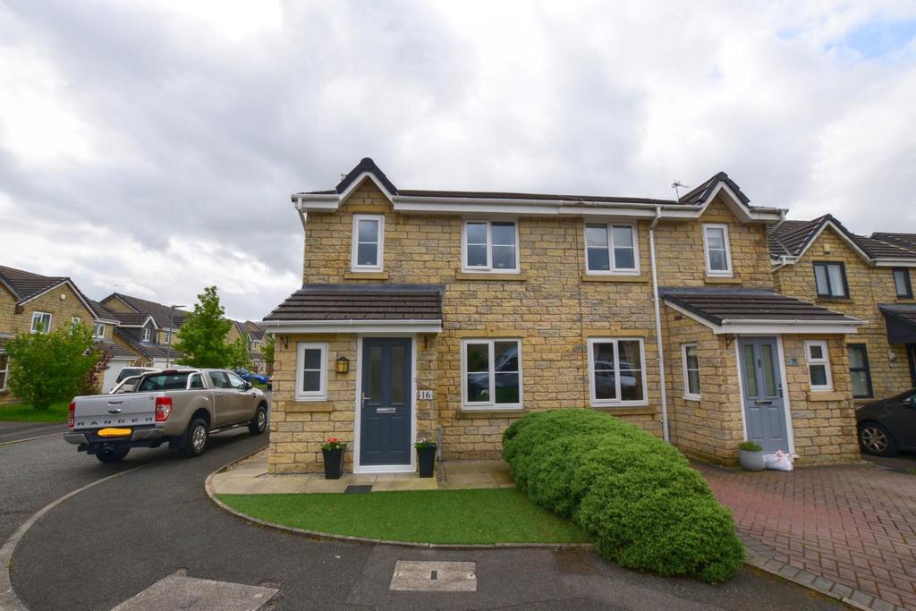 Loxley Gardens, Burnley 4 bed semidetached house £200,000