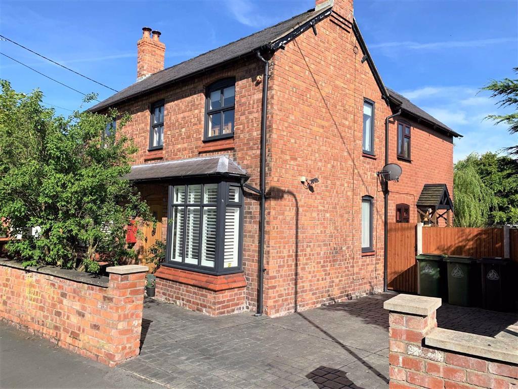 Alkington Road, Whitchurch, SY13 4 bed detached house £350,000