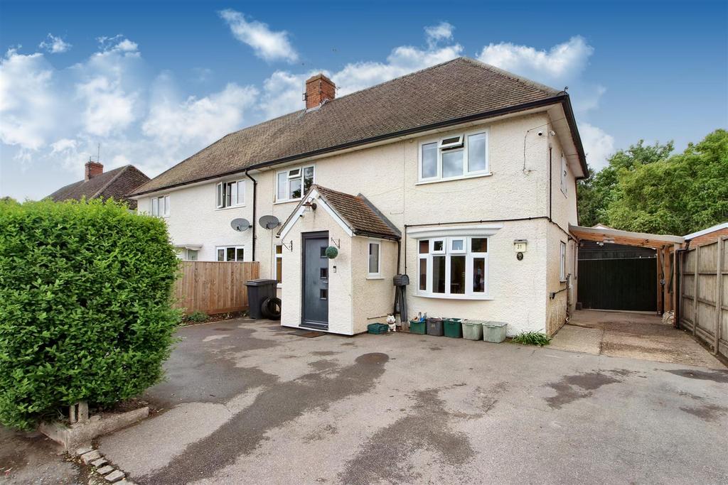Bourne Road, Pangbourne, Reading 3 bed semidetached house £560,000