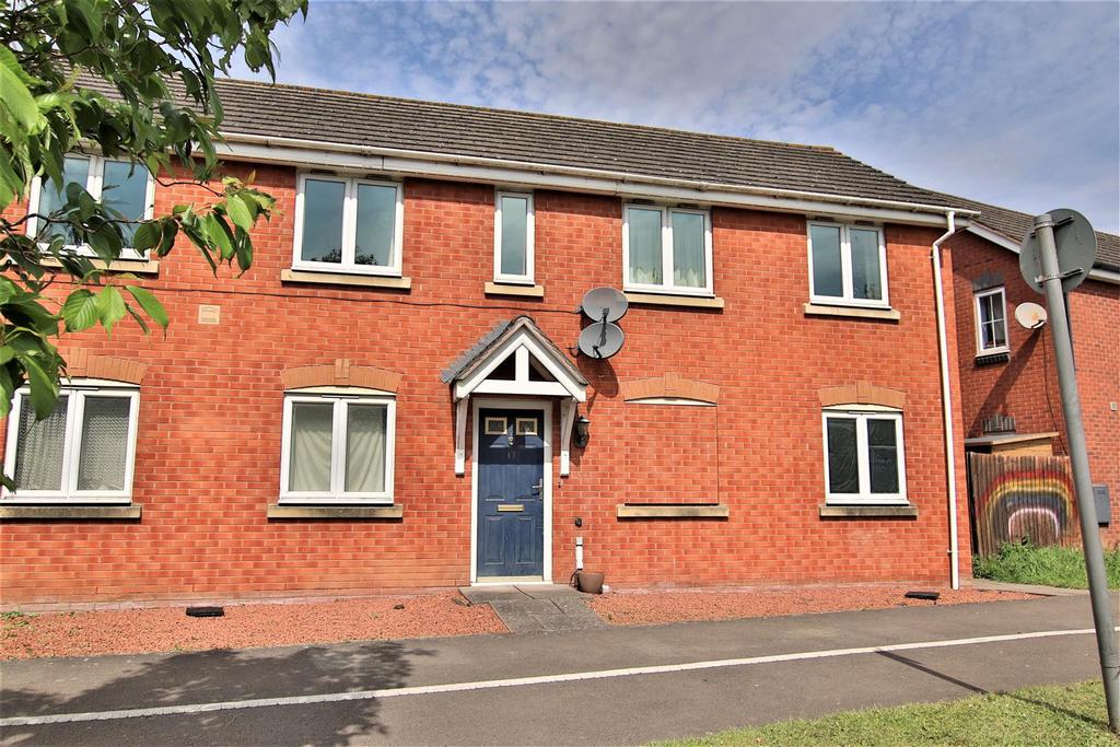Davey Walk, Saxon Park, Tewkesbury 2 bed end of terrace house £149,000