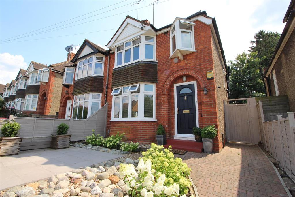Argyle Road, Reading 3 bed semidetached house for sale £430,000